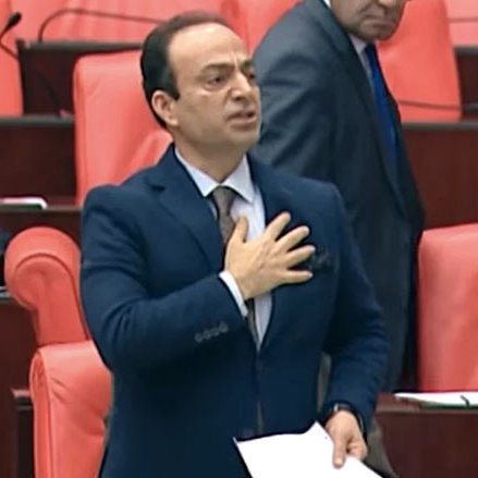 RudawTurkce's tweet photo. Kürt siyasetçi Osman Baydemir'den müzikli Newroz kutlaması:

"Tüm Kürdistan ve Kürdistanlıların Newroz'u kutlu olsun" https://t.co/EaurstA2RM