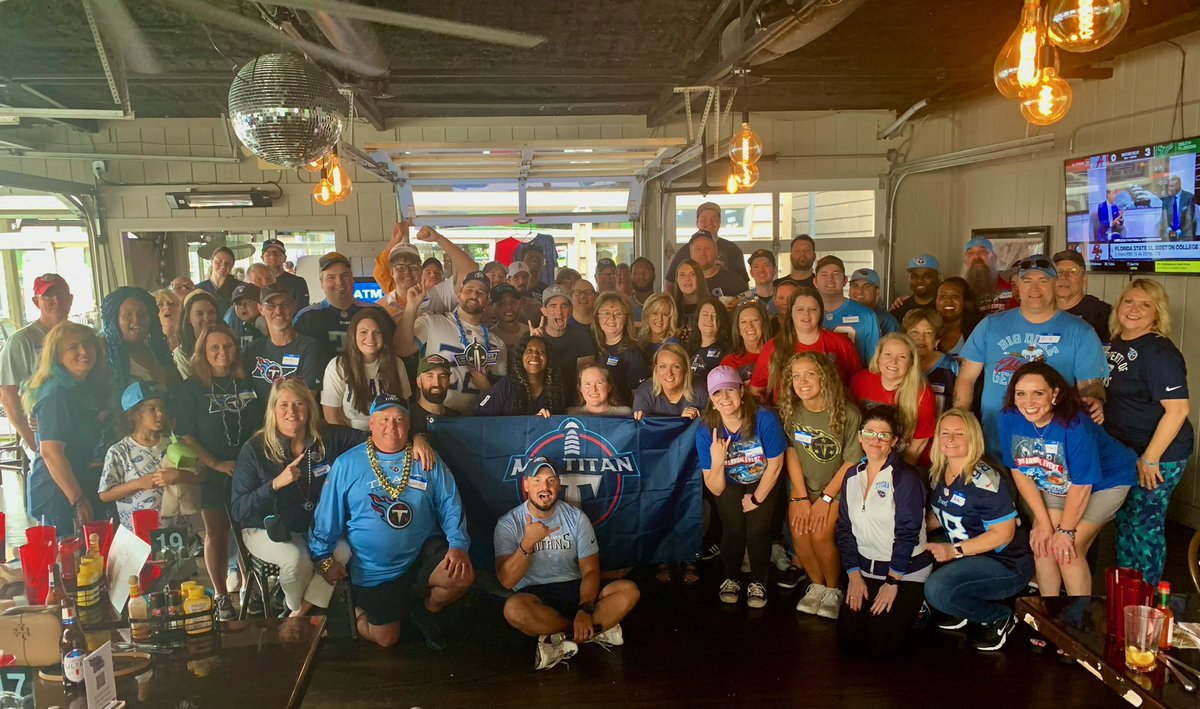 MR.TITAN🎙🏈 tweet media