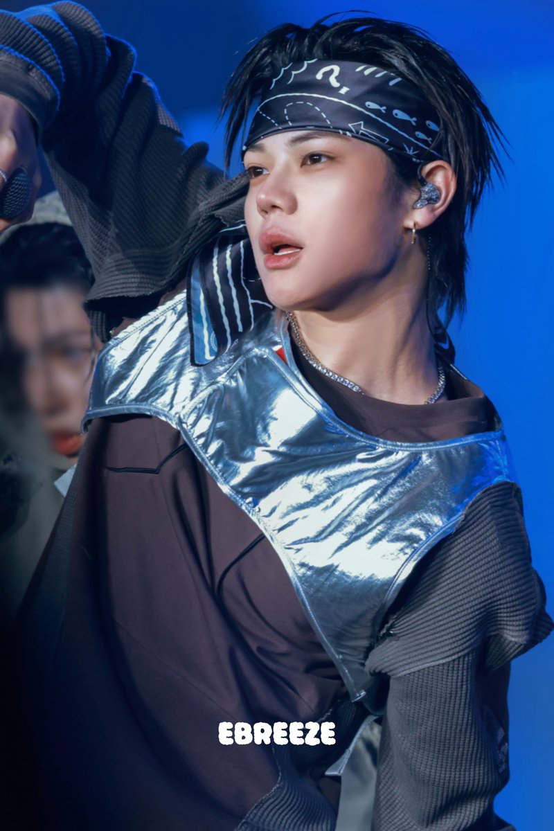 ᴇᴠᴇɴɪɴɢʙʀᴇᴇᴢᴇ tweet media