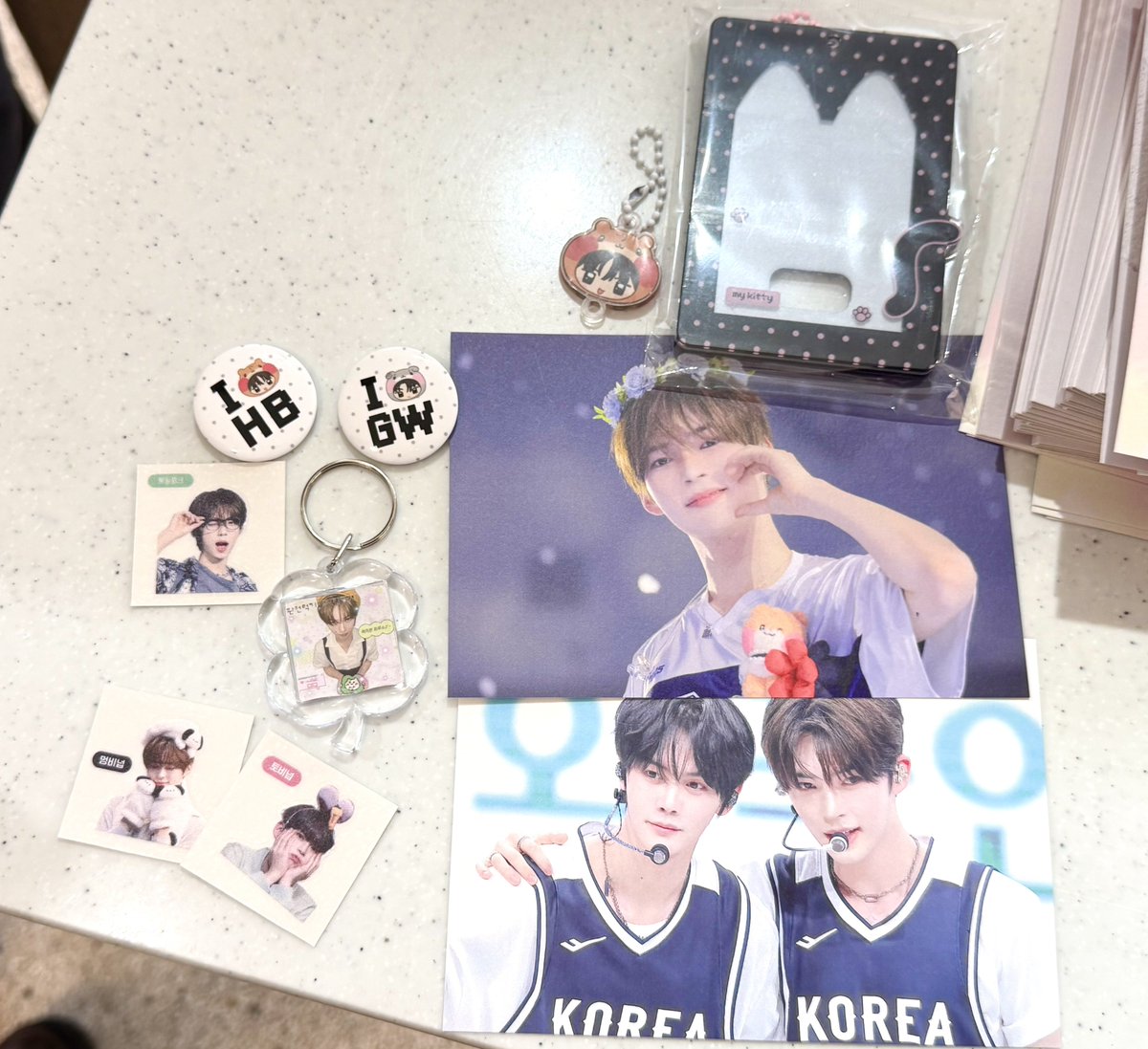 sung._.dew tweet media