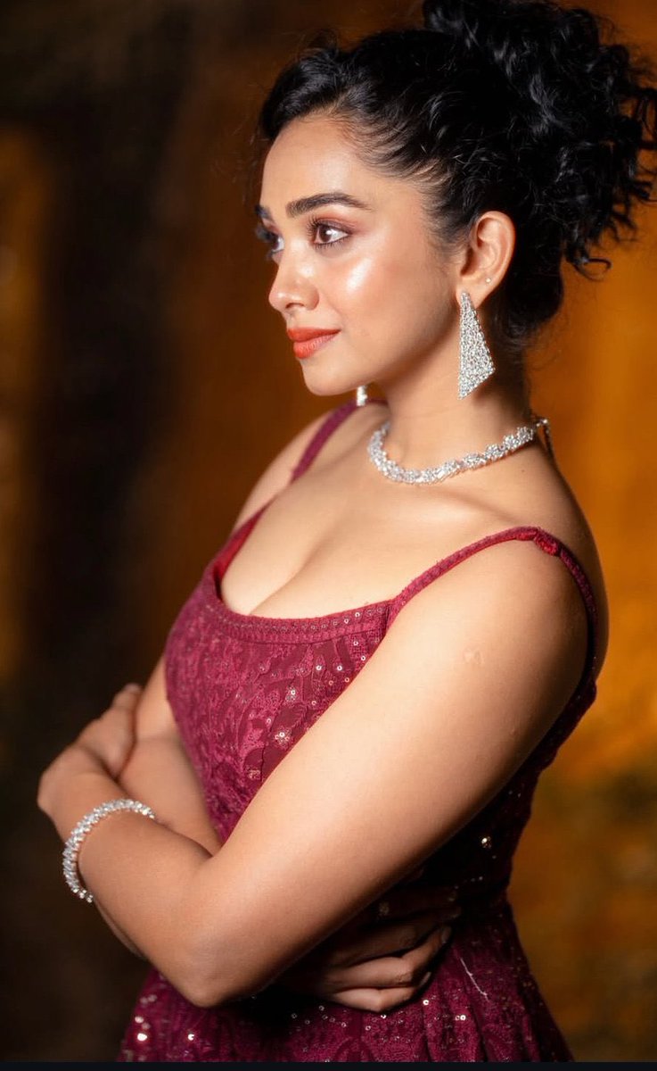 Saanve megghana
Kuthirai shape 🥵