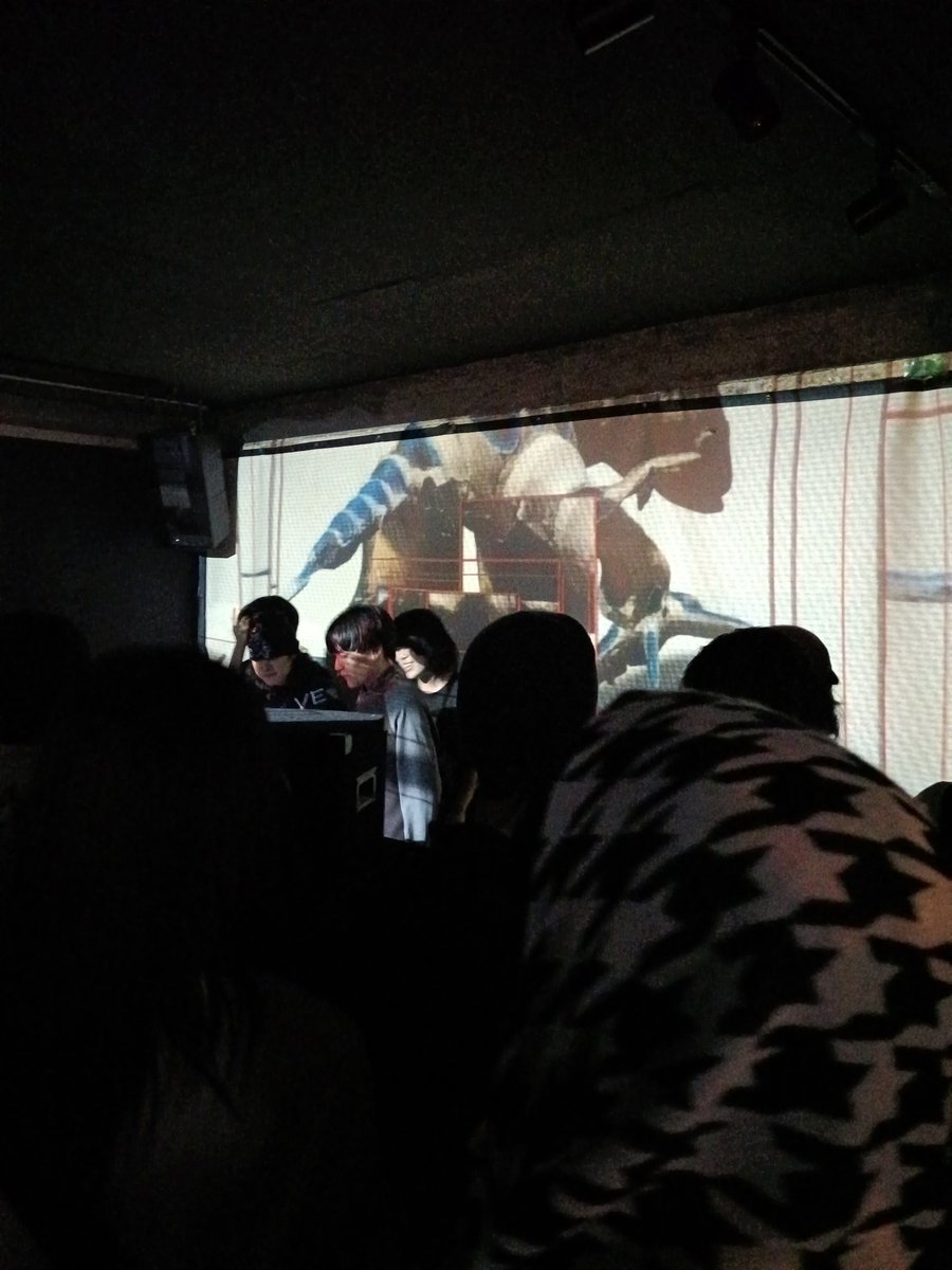 非現実の王国で。 tweet media