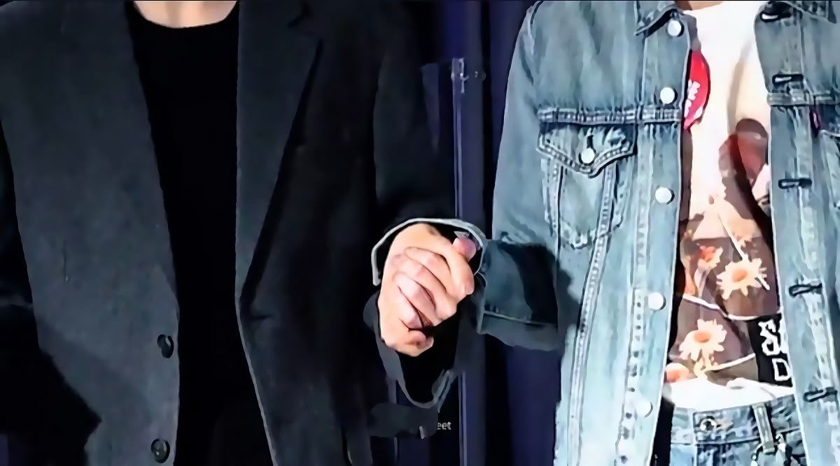 Heeseung. tweet media