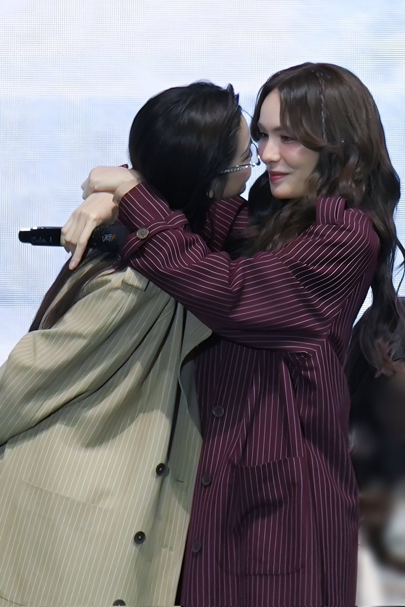 cₐₘₚₐᵢ✨️โอบกอด tweet media