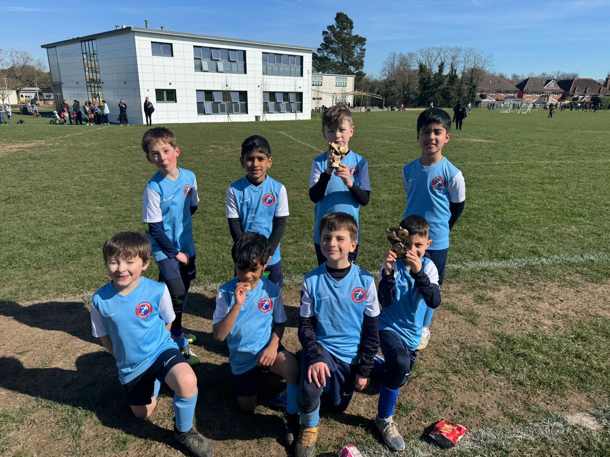 F.C Bracknell tweet media