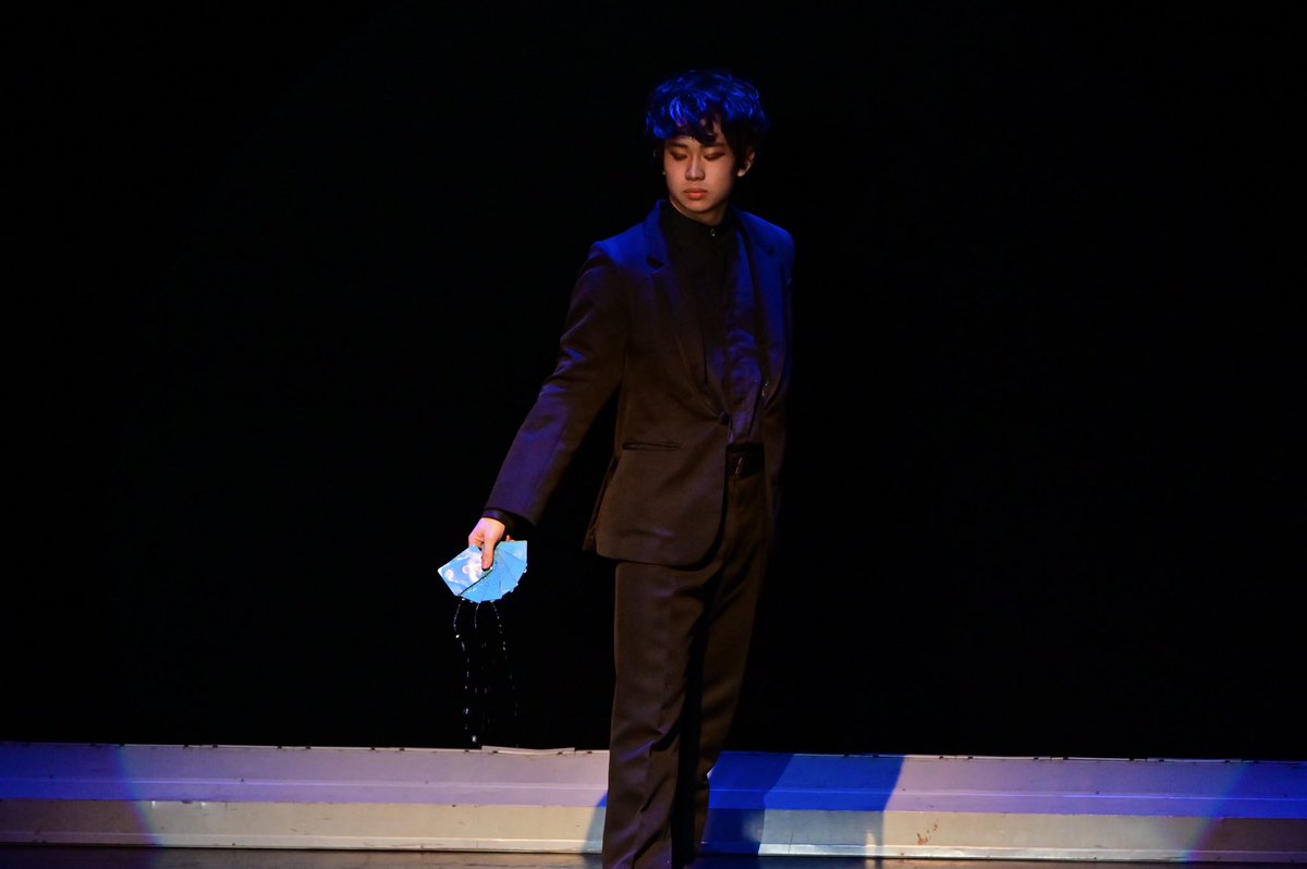 O_HayateMagic's tweet photo. 今から一年前、初めてオーダーの衣装の打ち合わせに行きました！
とても素敵な衣装を作って頂きました。
ありがとうございました。 https://t.co/FHhFKTklCs