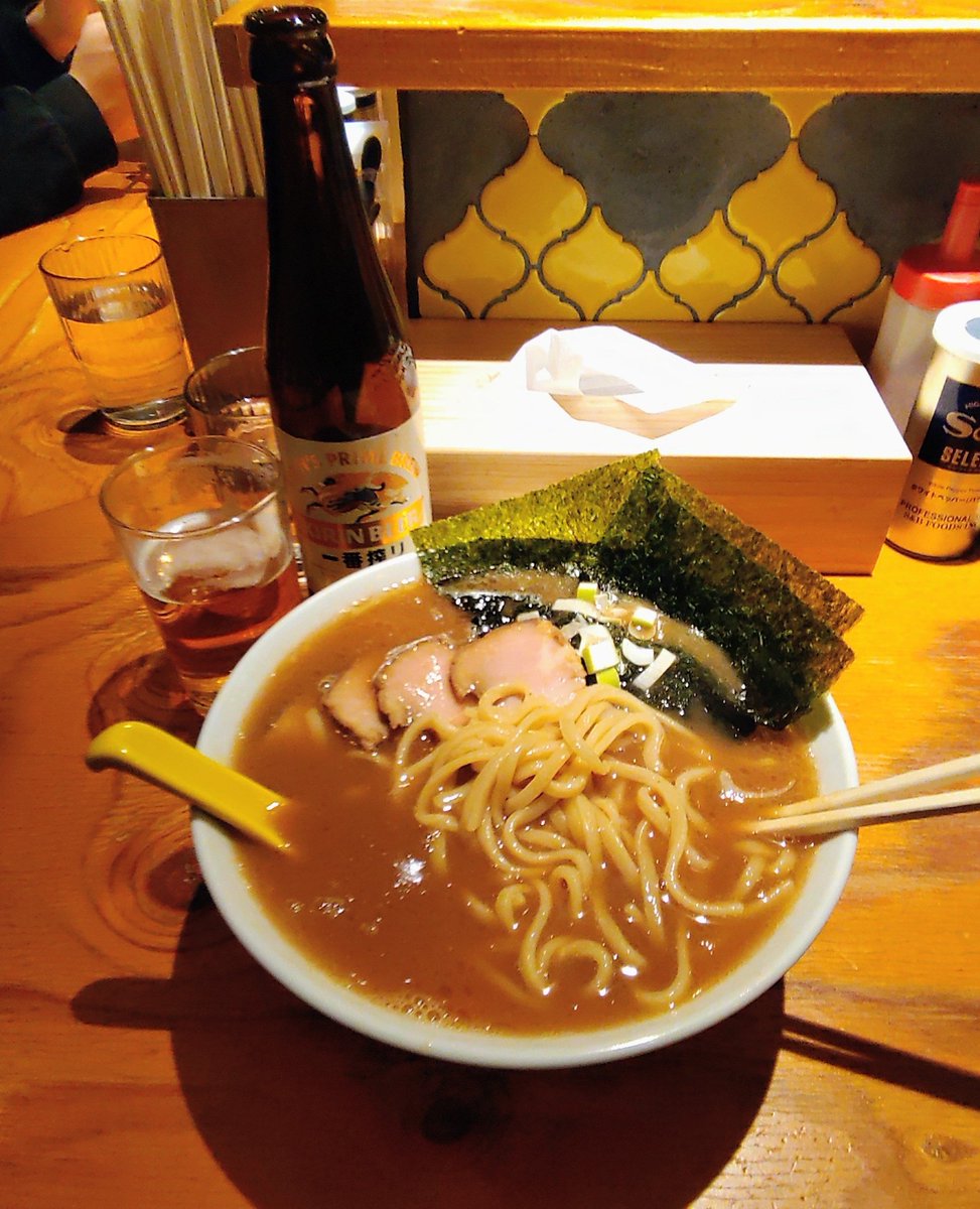 ep1king's tweet photo. #ハウスラーメンヌードルズ 葛飾区亀有
チャーシューメン(濃いめ•多め)+ビール(キリン一番搾り•小瓶)～🍜🐷🍺
#家系 #豚骨醤油ラーメン #大橋製麺 https://t.co/cjUbNjNAE8