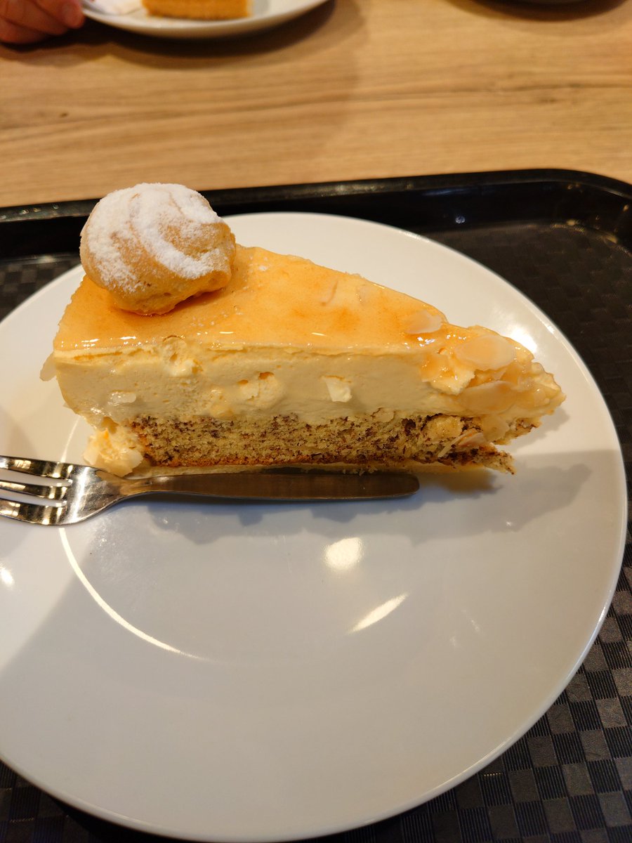 Graf von Montfort (@snow26) on Twitter photo 