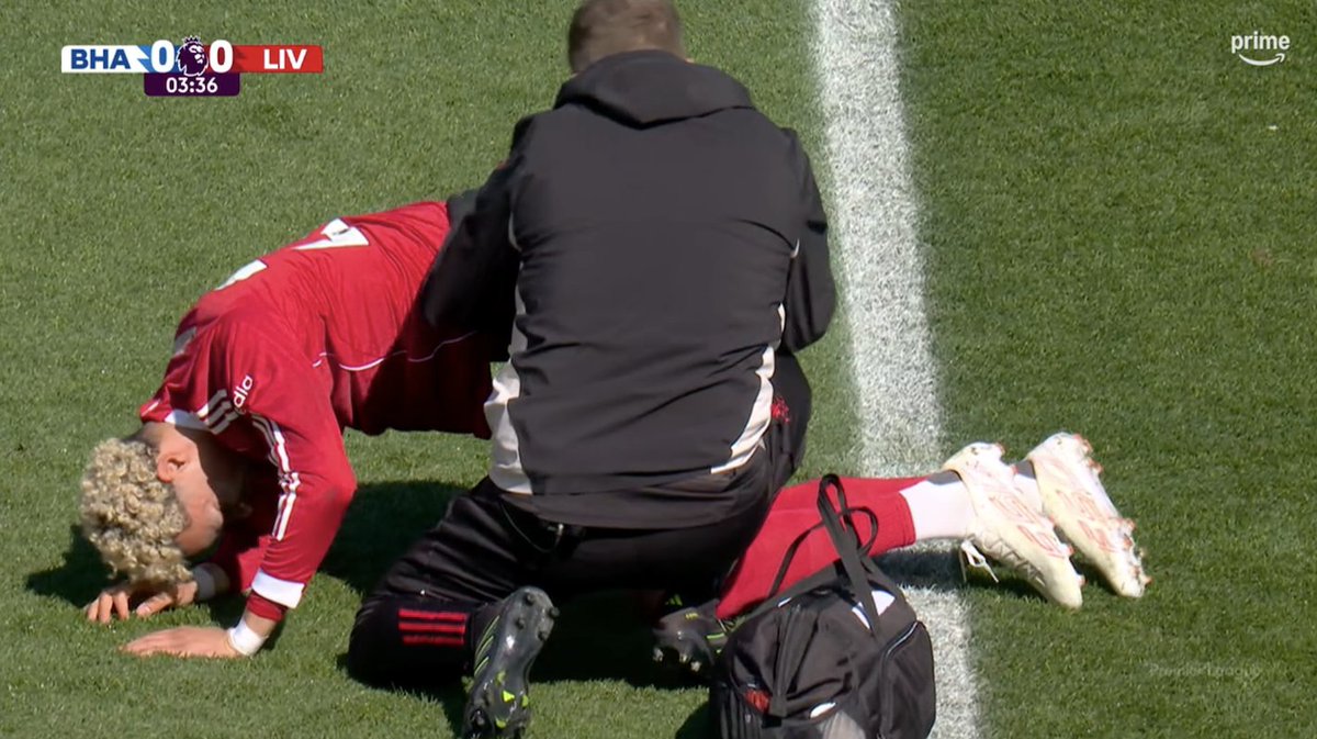 _scoreline360's tweet photo. 🚨 BREAKING: Hugo Ekitike can’t continue!
He’s been taken off after picking up an injury. https://t.co/VkZDyjnunY