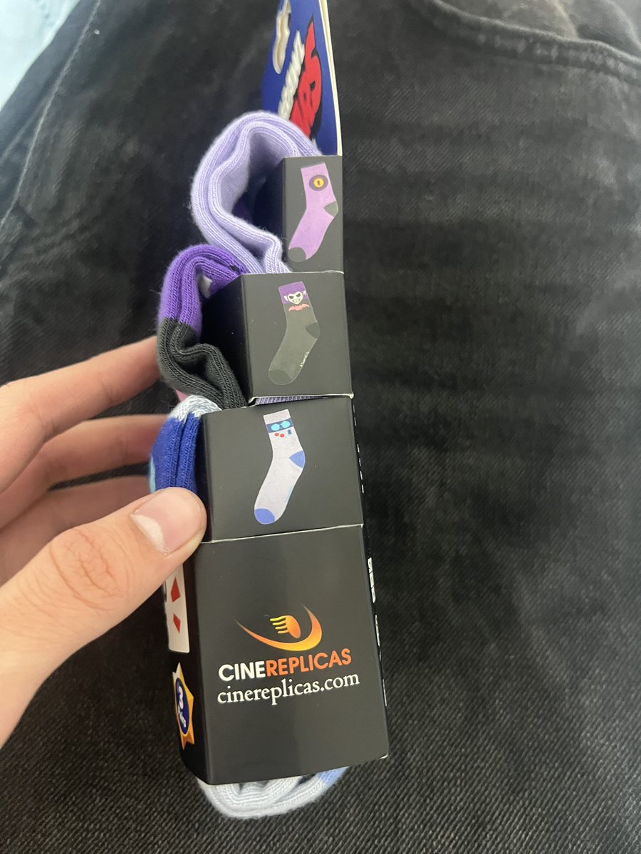 HMB Razer tweet media