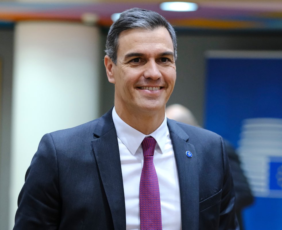 GOSSIP ROOM tweet media