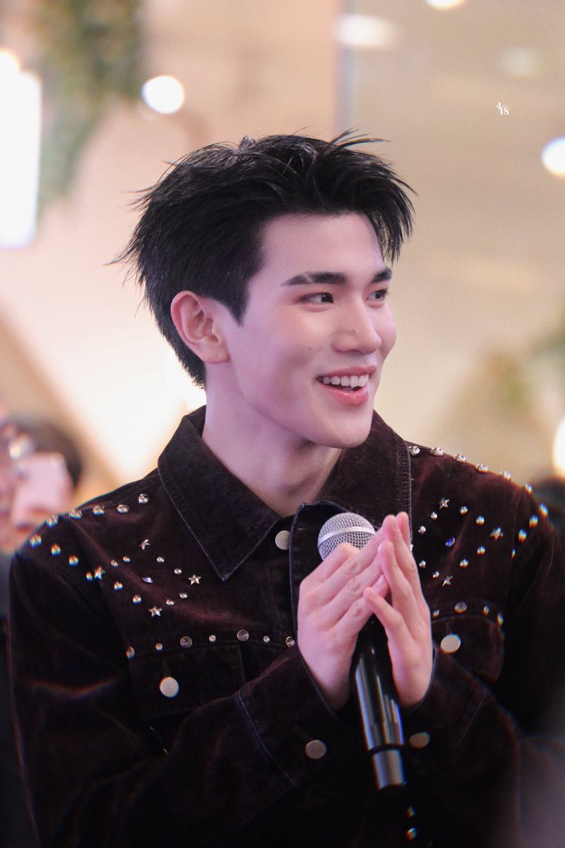 — 4.18Oct 𐙚 tweet media