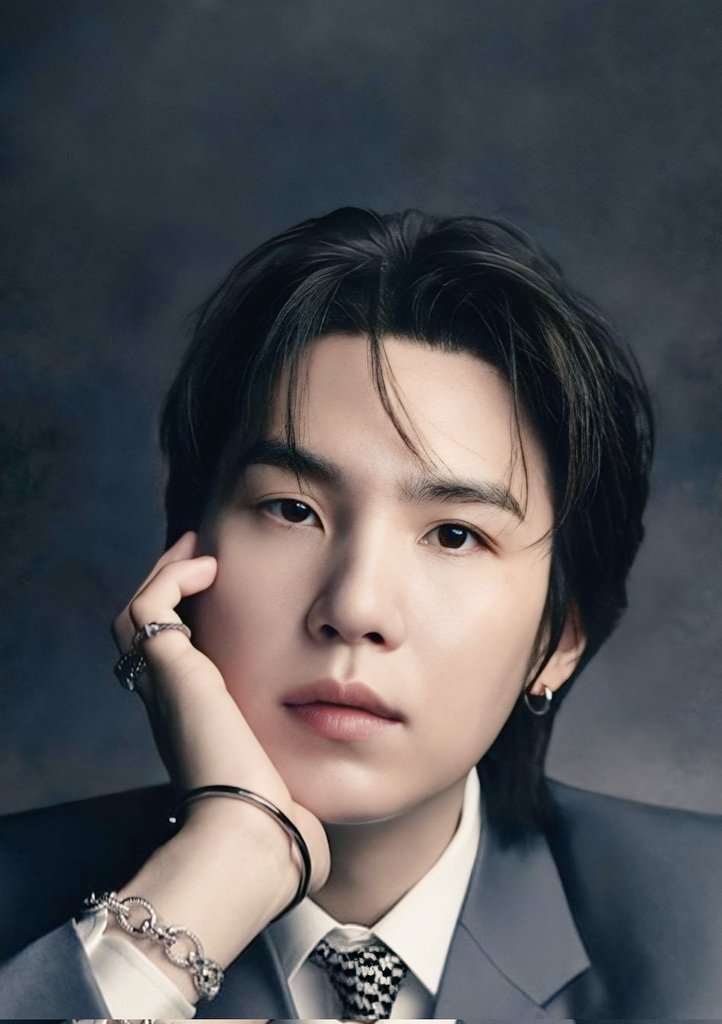 Jongsuk (@leevjongsuk) on Twitter photo 