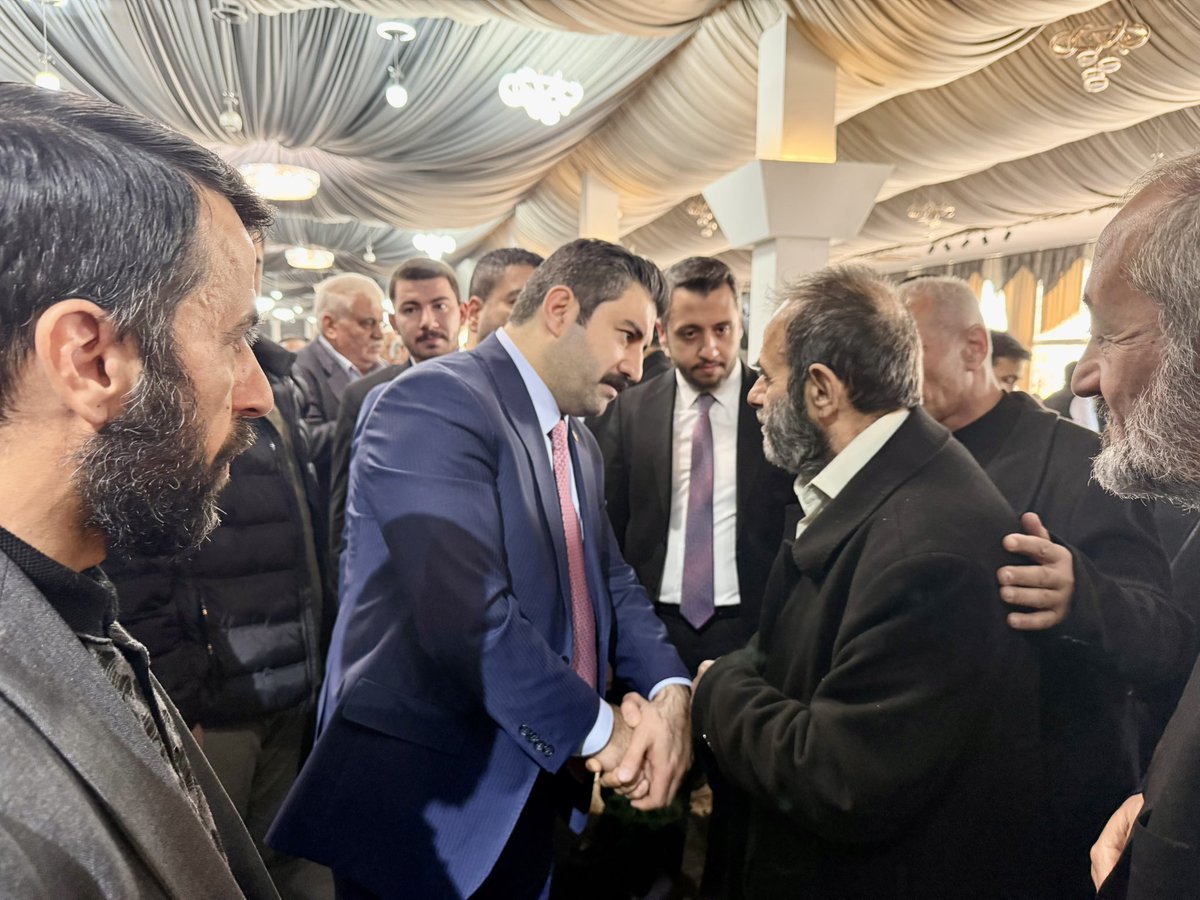 ibrahimeyyupogl's tweet photo. 🤝 #Taziye Ziyareti!

Karaköprü İlçe Başkanımız Orhan Çelik, Gençlik Kolları MKYK Üyemiz Fırat Köran ve Kanal Urfa Yönetim Kurulu Başkanı Abdurrahim Toru ile birlikte;

#Korkmaz ailesine taziye ziyaretinde bulunarak acılarını paylaştık. 

Merhumeye Yüce Allah’tan rahmet; kederli ailesine, yakınlarına ve sevenlerine başsağlığı ve sabır diliyorum.

@avorhancelik @FIRATKORAN @abdurrahimtoru