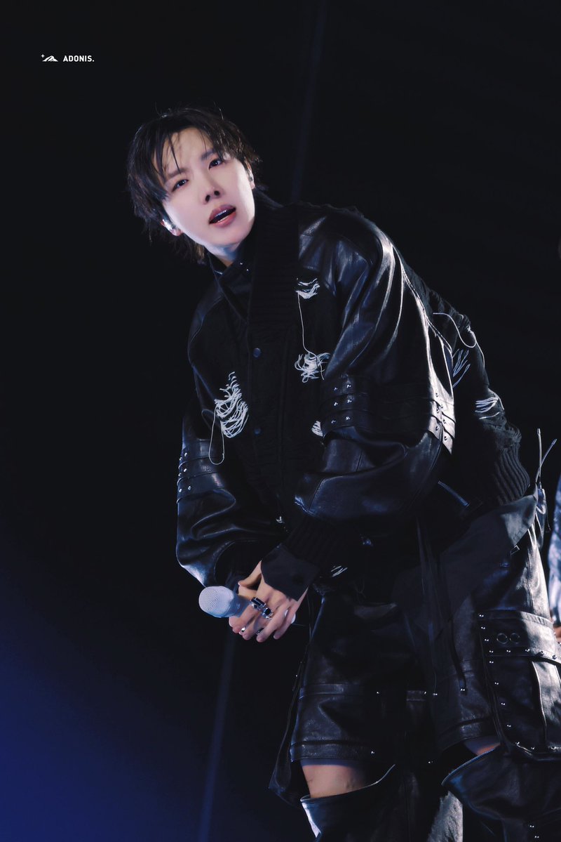 아도니스 Adonis 💫 tweet media
