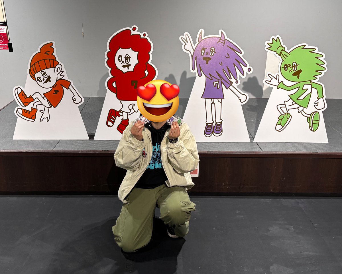 行ってきました‼️
あっという間な1日でした
1回表の時より企画やプレゼント🎁が沢山増えてて、みんなで沢山考えてくれたのかなと更に設定せぶん🎰が大好きになりました‼️
写真撮ってくれた方本当にありがとうございました🙇‍♀️🙇‍♂️
命がいくつあっても足りないよ…😍😵
2回裏、3回表が今から楽しみ‼️