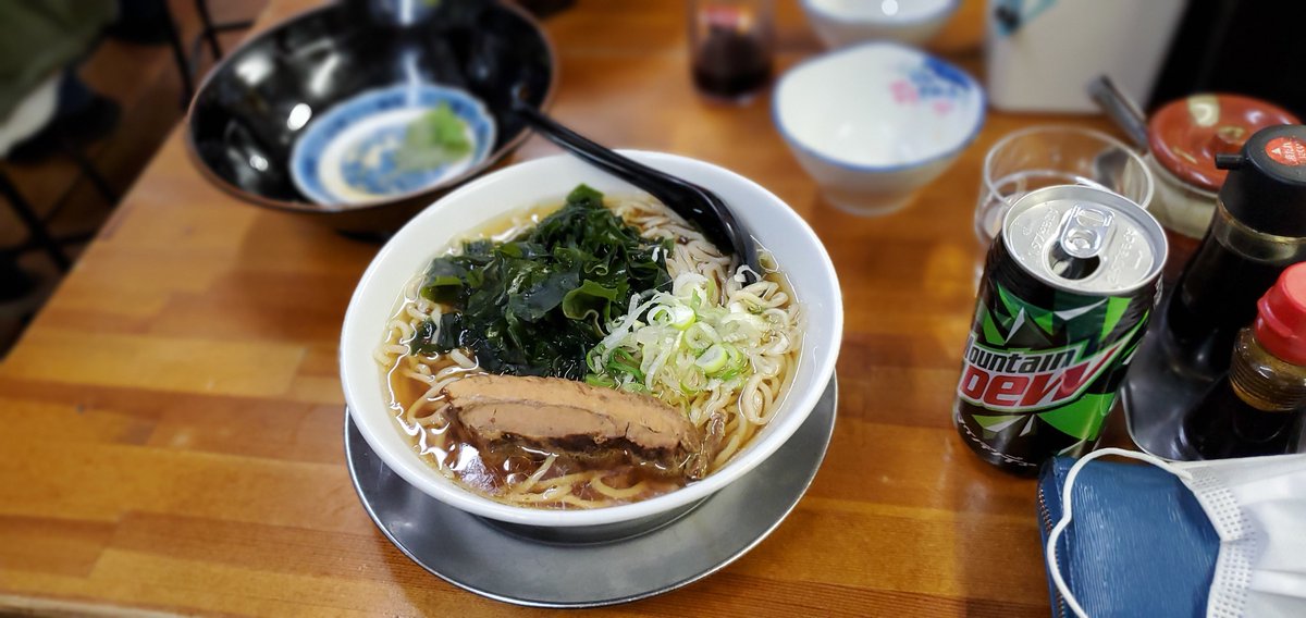 skywinter_37's tweet photo. マグロ丼とラーメンセット🍜
マグロ美味かった😋 https://t.co/Jcq28WbKqV