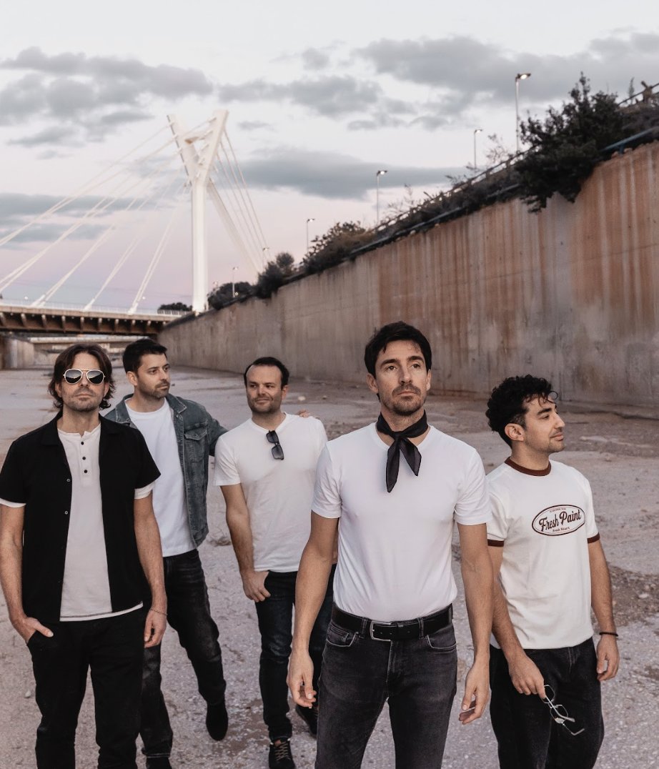 AbsoluteAlternativeM tweet media