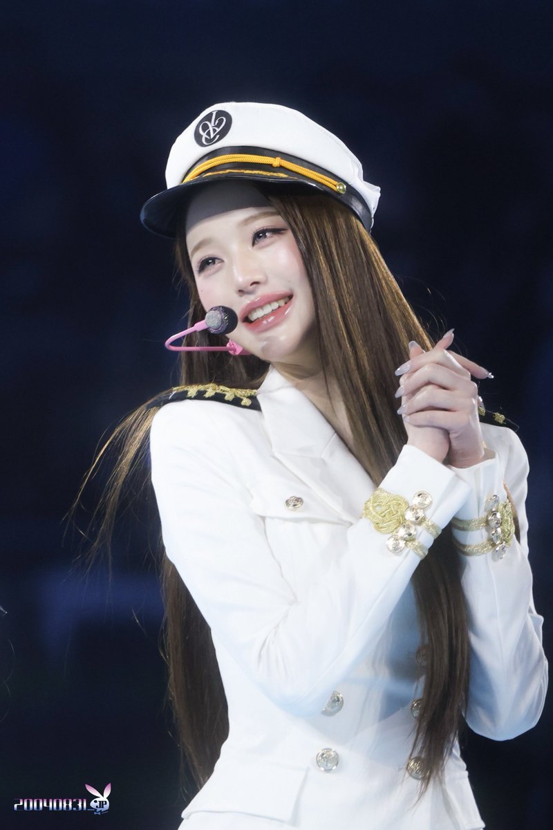 그냥 너무…. 두번 다시 없을 아이돌이라서 눈물이 나네