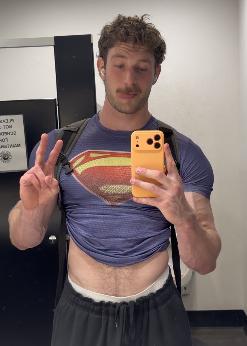 Pllazer ⋆ tweet media