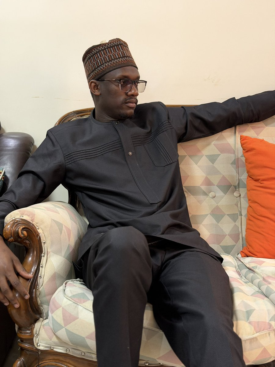 MB , the Flame Emperor 👑🏴‍☠️ tweet media