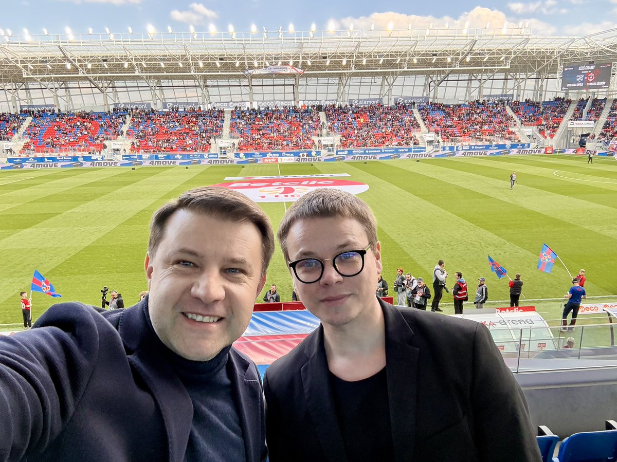 OPOLEPrezydent's tweet photo. @jarokrolewski na @ItakaArena @OdraOpolepl vs @WislaKrakowSA 
 #pilkanoznadlakibicow
#pilkajestnajwazniejsza
#niechwygralepszy https://t.co/vg8p2g3aBR