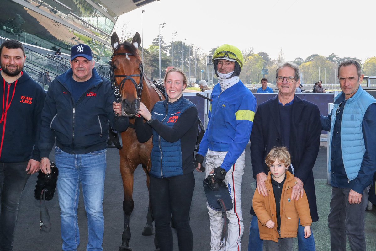 ParisTurf tweet media