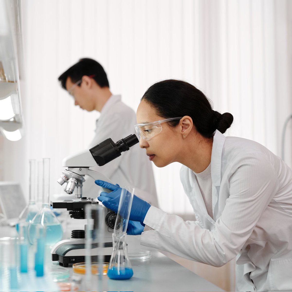 SmartScience's tweet photo. BREAKING: Scientists have engineered a virus that invades and destroys glioblastoma one of the deadliest brain cancers while turning the immune system into a relentless tumor-killing force. This could be a historic shift in cancer treatment. 🧬🚨 https://t.co/0O8mShQRr6