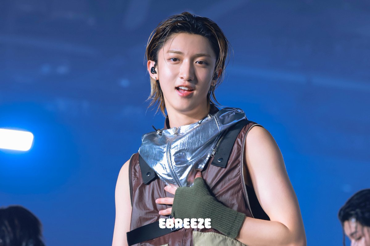 ᴇᴠᴇɴɪɴɢʙʀᴇᴇᴢᴇ tweet media