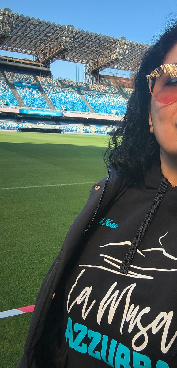 lamusaazzurra00's tweet image. L'enorme numero di #napoletani al #Maradona per la visita gratuita organizzata dal #Fai rende evidente quanto lo #stadio sia amato, come casa e "tempio". A dispetto di quei "#media" locali che ne narrano la "necessità" di abbandono.
Le chiacchiere cedono sempre il passo ai fatti.