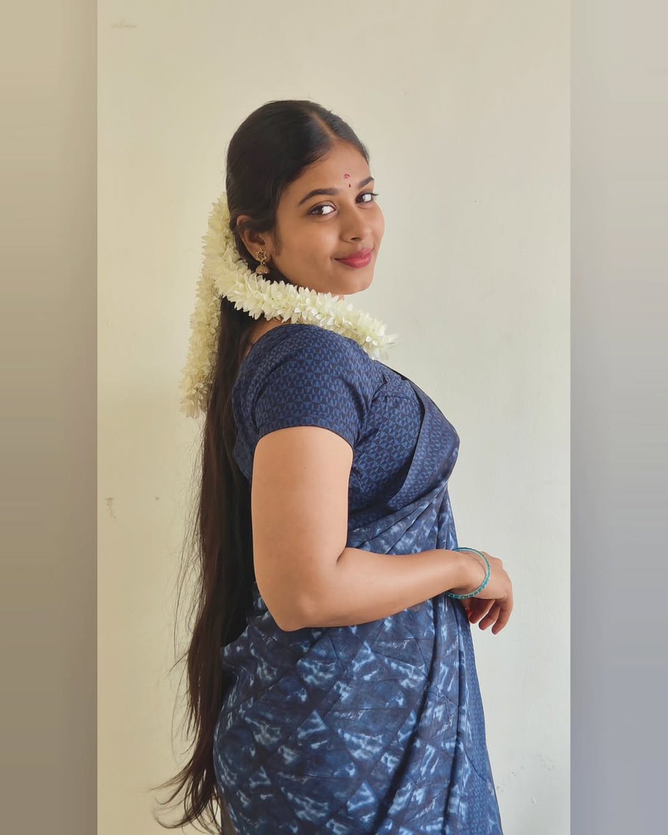ActrezHub's tweet photo. #VidhyaSakthivel #Vidhya https://t.co/hqyRtyY8E9