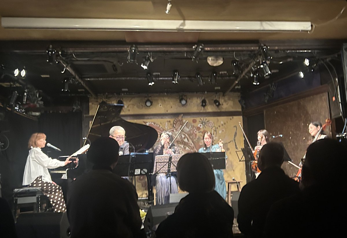 さかな tweet media