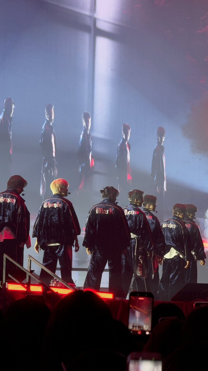 𝙗𝙤𝙨𝙨.. tweet media