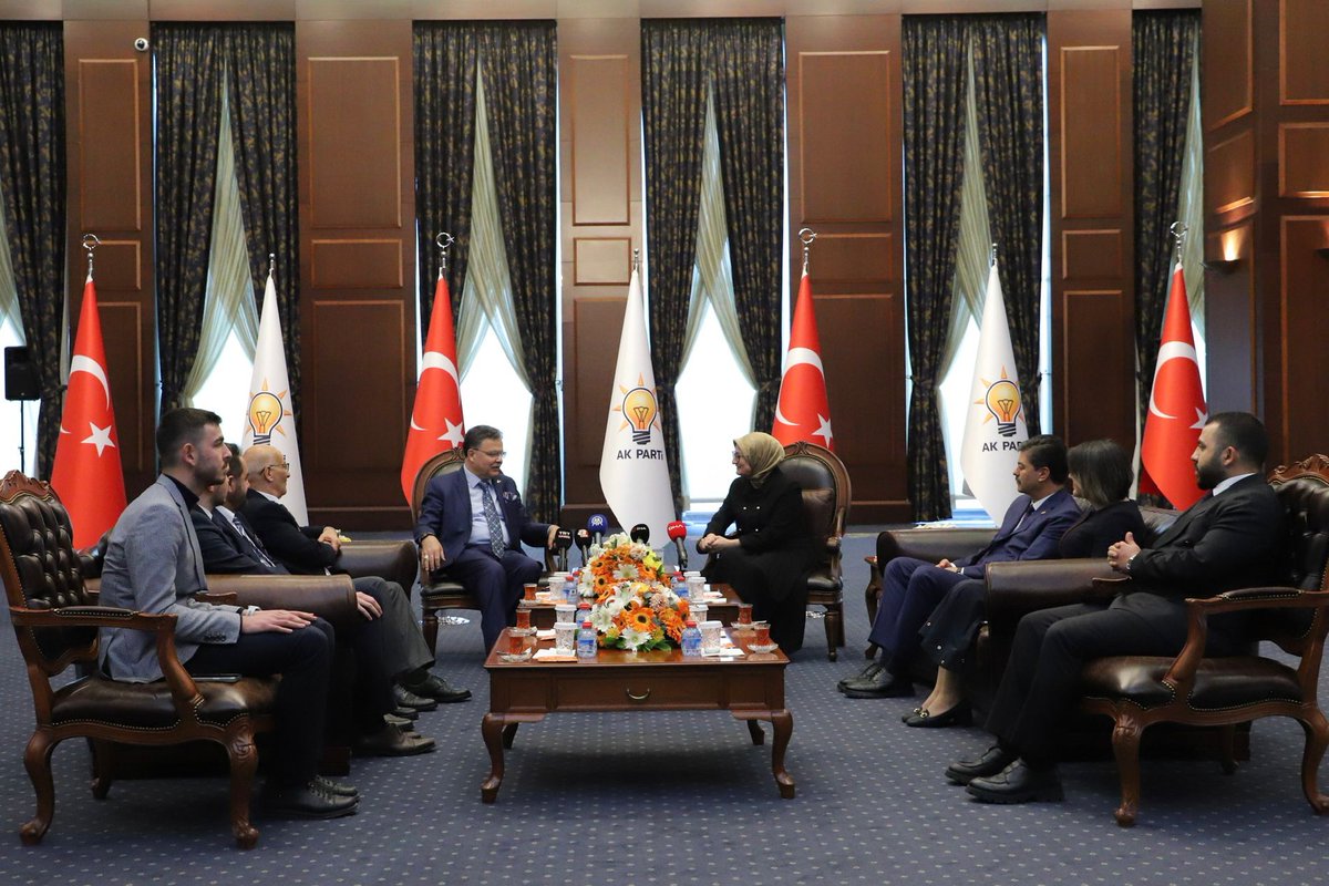 Genel Başkan Yardımcımız  Av. İbrahim Gök başkanlığındaki genel merkez heyetimiz; Doğru Yol Partisi , Anavatan Partisi, Demokrat Parti ve Ak Parti heyetlerini ziyaret ederek bayramlaştılar.