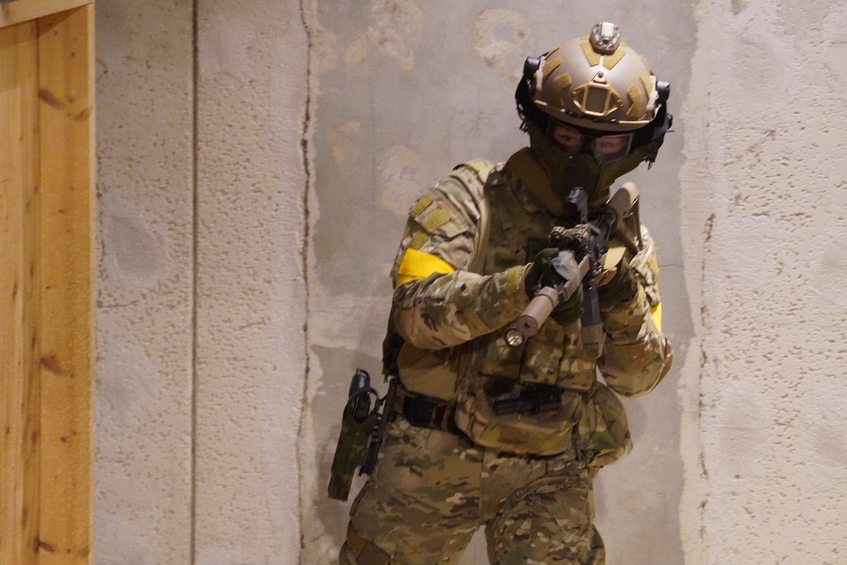 やーしょ tweet media