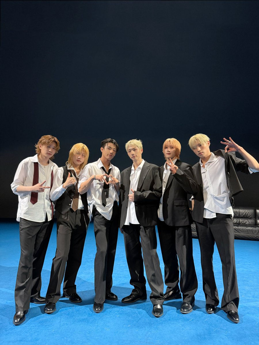 P1H_official's tweet photo. [📸] ‘L.O.Y.L.’ Special Performance

➕ https://t.co/qORBJpoB7W

#P1Harmony #피원하모니 #UNIQUE https://t.co/GuhTMmStbT
