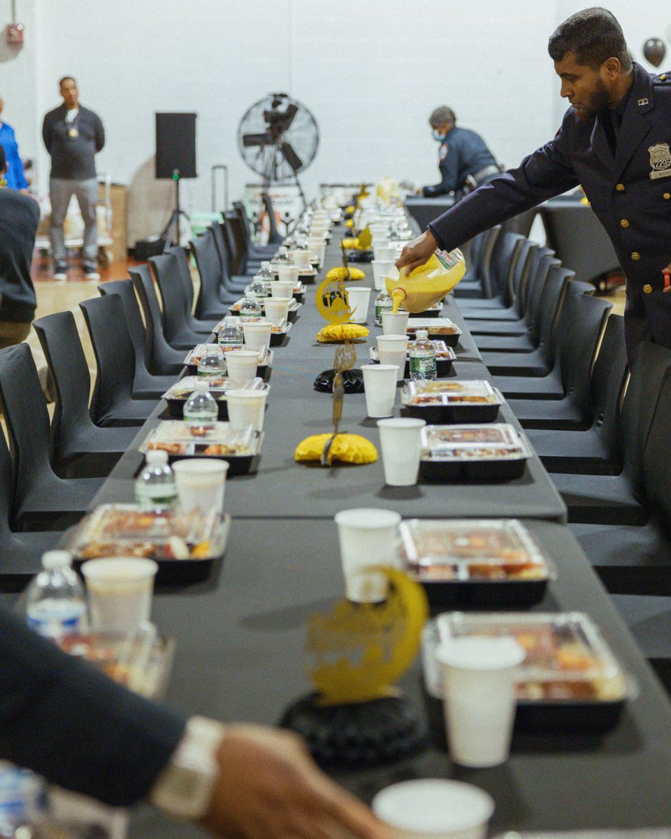 Lewis 🇺🇸 tweet media