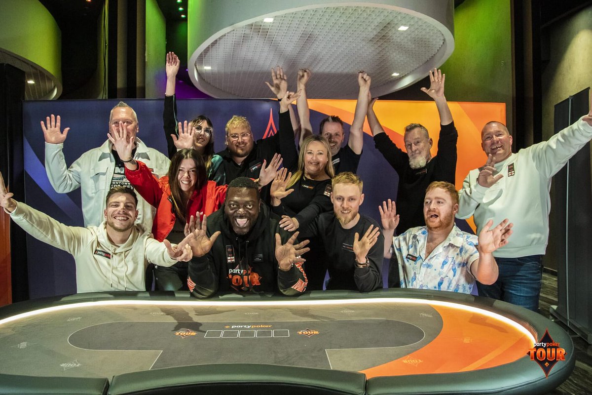 Live Poker Updates tweet media