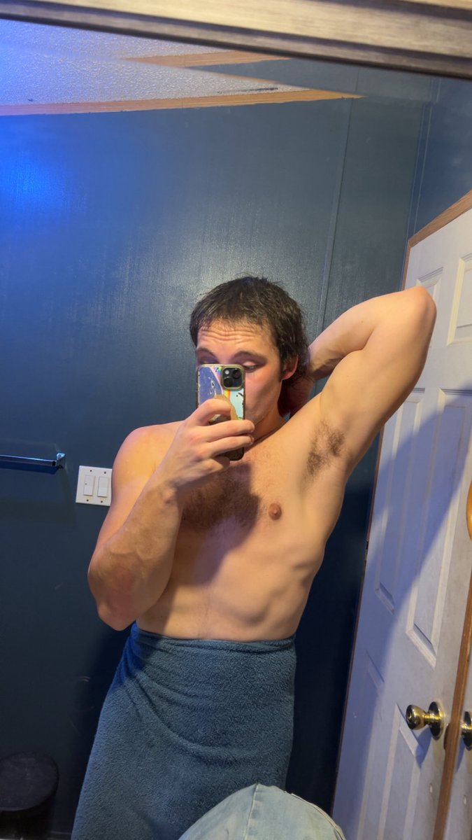 Diver7331's tweet photo. Back to the gym https://t.co/BuSnjQUfQw