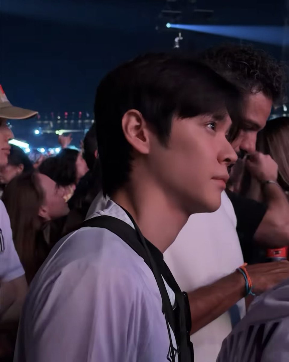 🎧ྀི tweet media