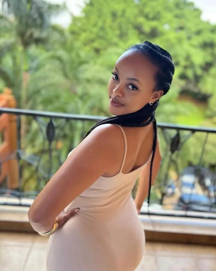 GirlGazer tweet media