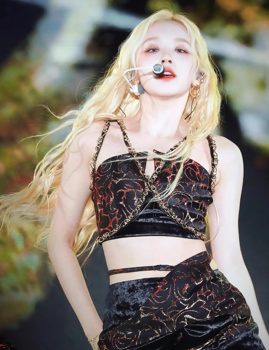 allexa reyn tweet media