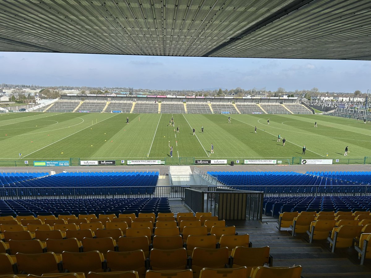 Damien Ó Dónaill tweet media