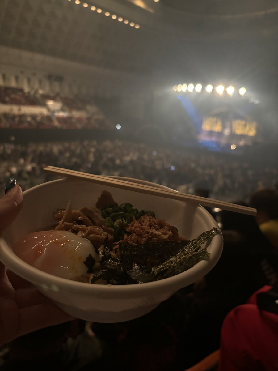 fm802_gm4's tweet photo. メガベガス楽しかった〰️❕❕❕❕ https://t.co/qn8d0kQhm3