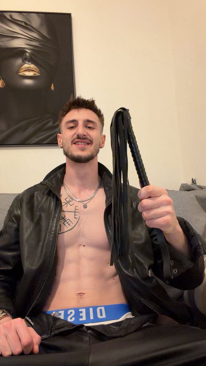 MasterJoker8x's tweet photo. Control is not required. It is imposed. 🖤 
#dominat #control #darkvibes #confidence #onlyfans #power #alpha #descipline https://t.co/VTpA2Bxi40