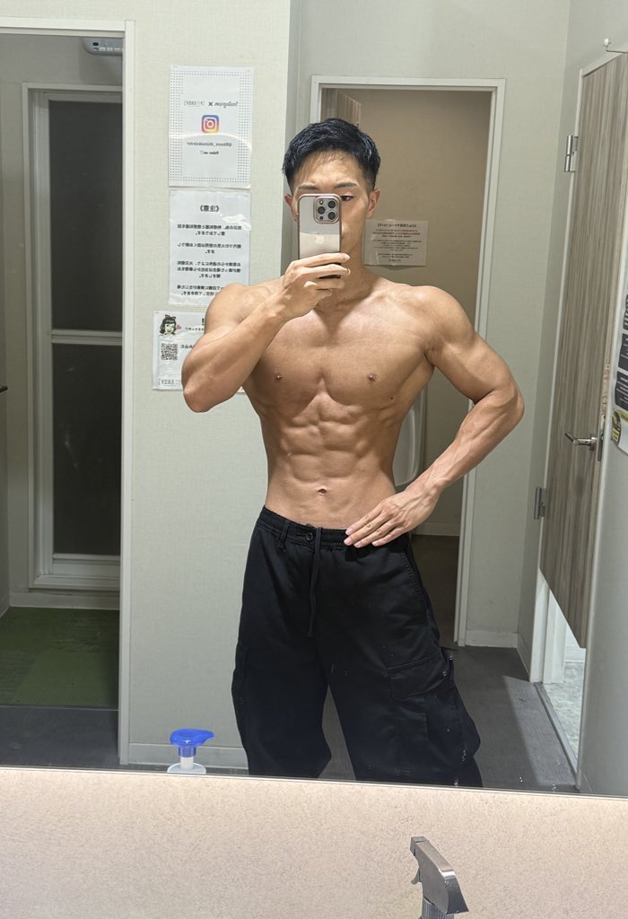 たけと tweet media