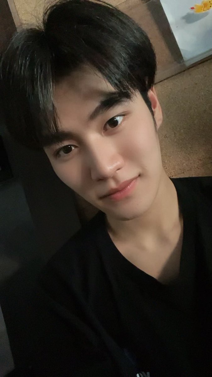 Perth Napat tweet media