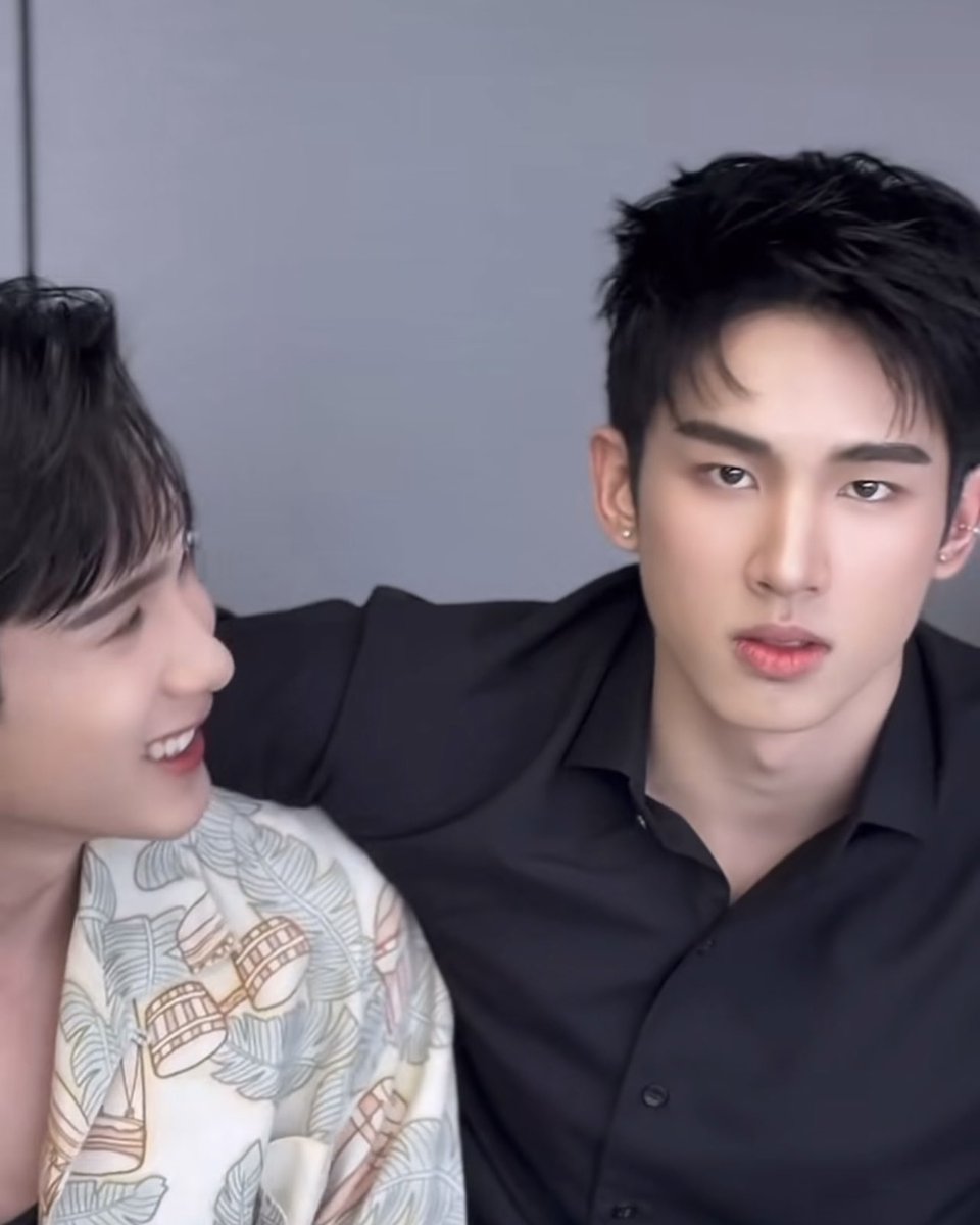naneng_jaa's tweet photo. คนของผม ผมหวง😼😏 https://t.co/26WoS6H4yd