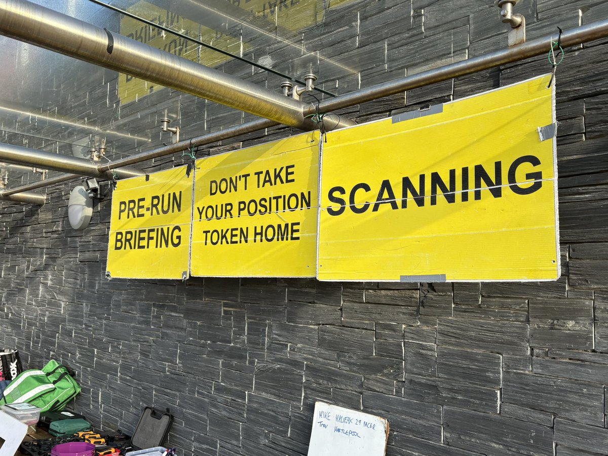 Gordon Johnson 🏴󠁧󠁢󠁥󠁮󠁧󠁿 tweet media