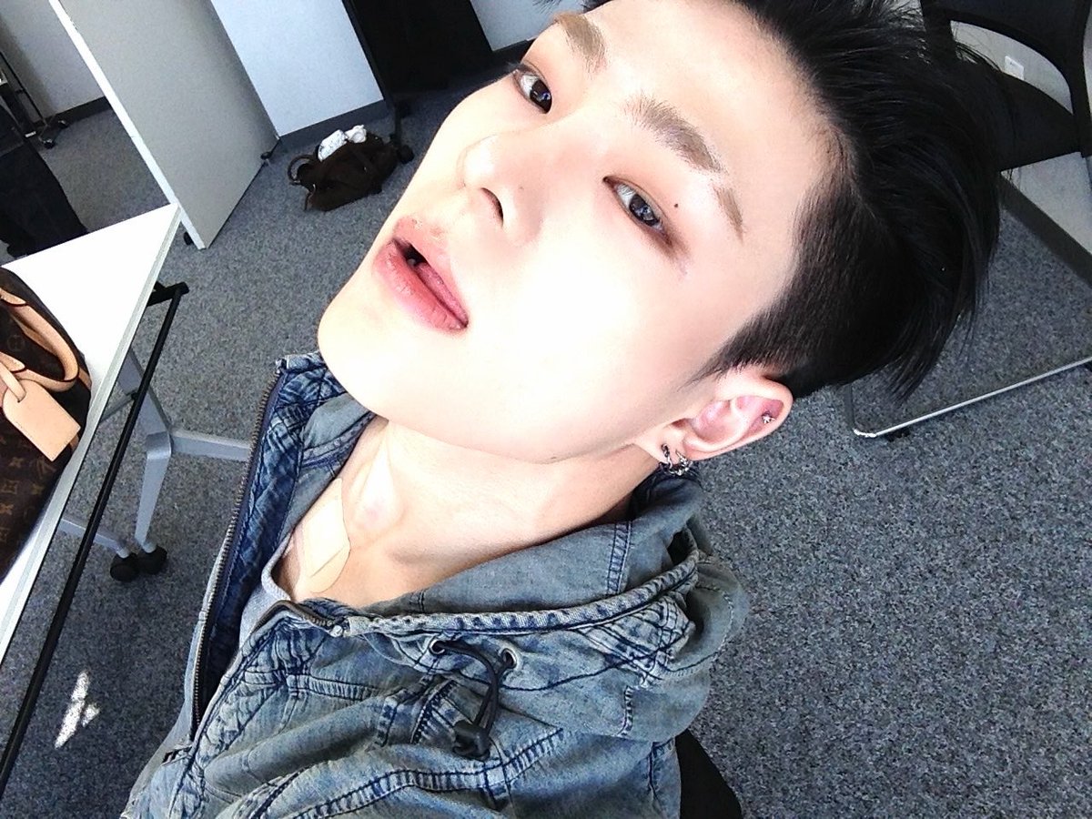 WHIB(휘브) tweet media